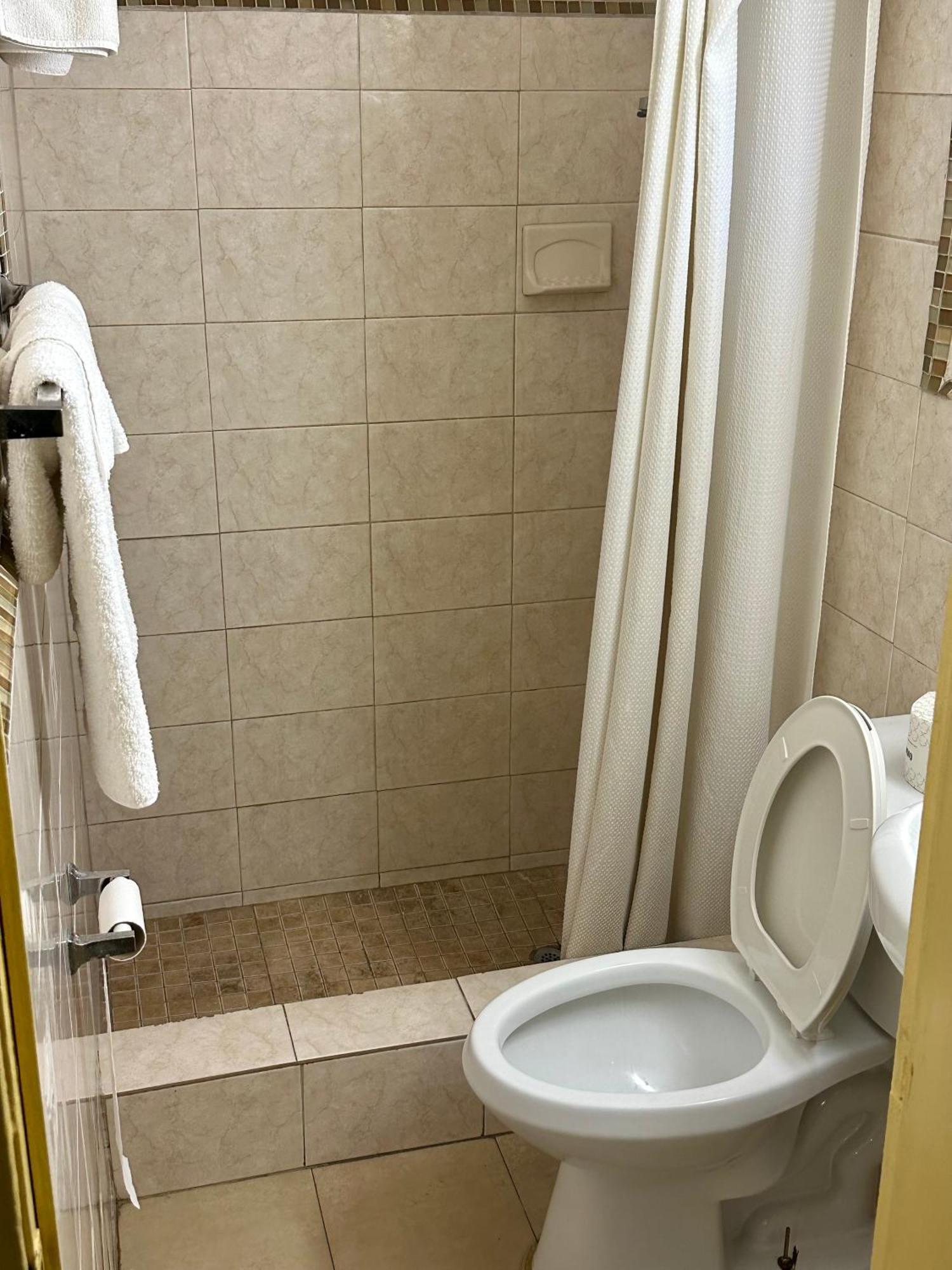 Motel 301 Orient Park Екстер'єр фото
